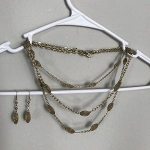 BROOKS BROTHERS Matching Necklace And Earring Set